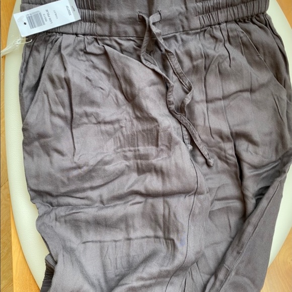 Aritzia Azure skies crop pants - Picture 6 of 6